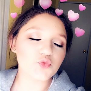 Meet your Posher, Isabella